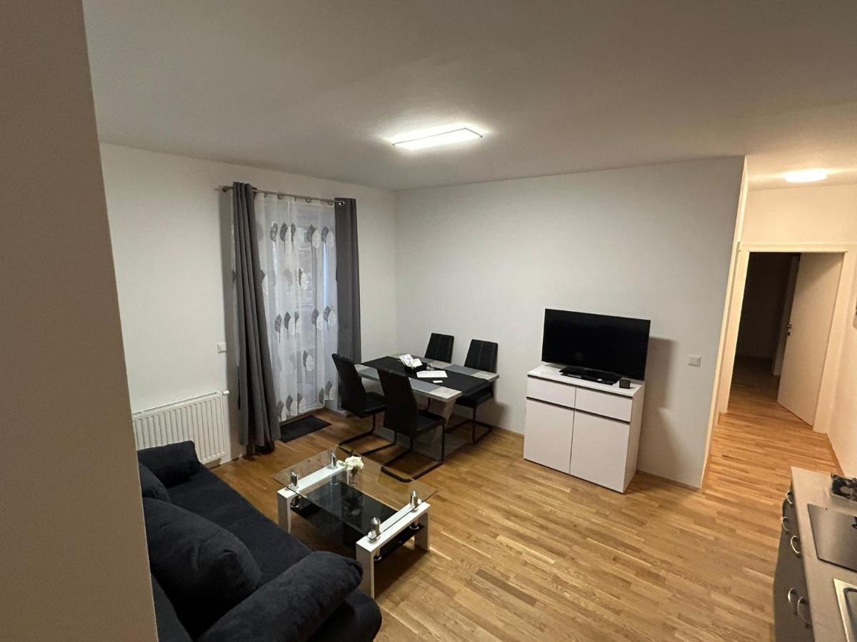 Paky Appartements 00322 Брукк-ан-дер-Лайта Экстерьер фото